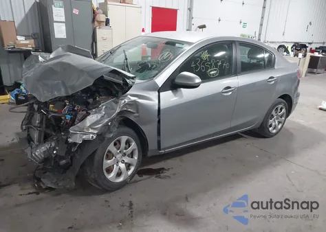 2013 Mazda Mazda3 I Sport z USA, uszkodzony, nr VIN JM1BL1U76D1845495